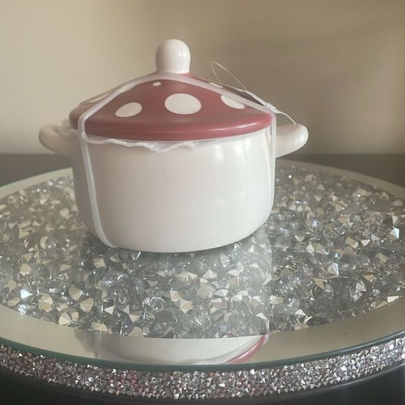 New earthenware mini mushroom ramekin with lid & handles red white - Picture 1 of 8